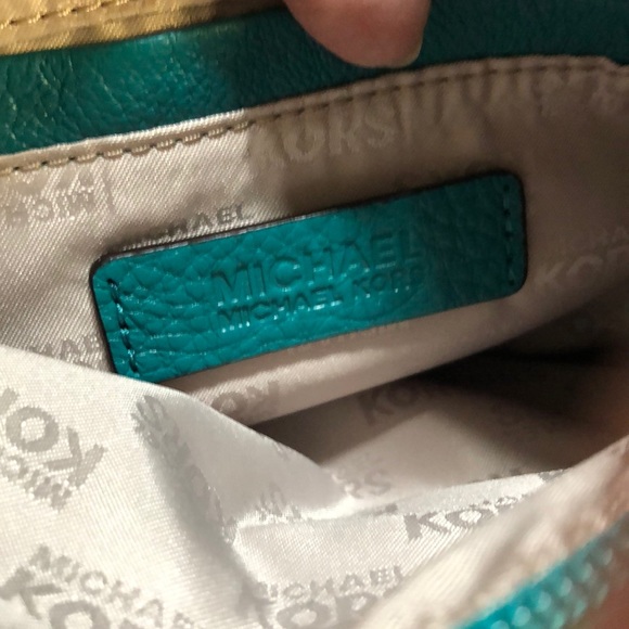 Michael Kira Fulton Crossbody- Aqua - Picture 6 of 7